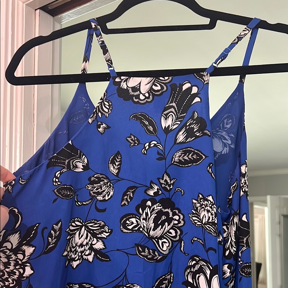 Blue Floral Flowy Dress - Picture 5 of 6